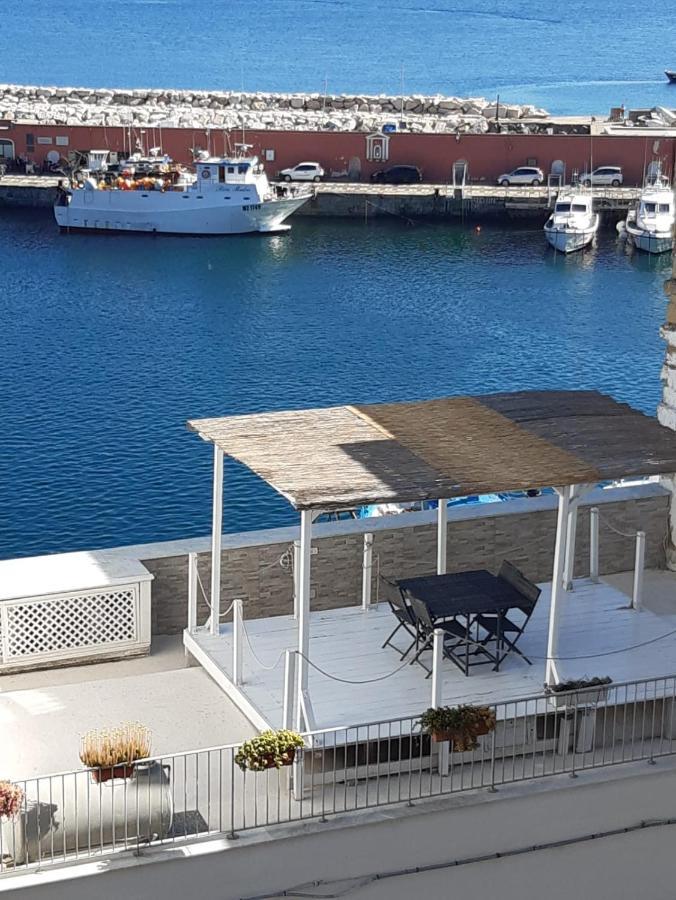 Apartamento Maridea - La Darsena Ponza Exterior foto