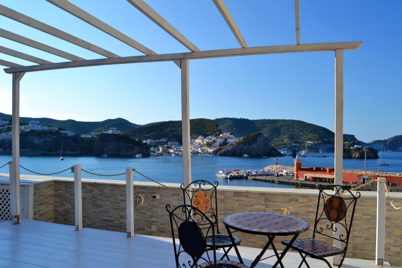 Apartamento Maridea - La Darsena Ponza Exterior foto